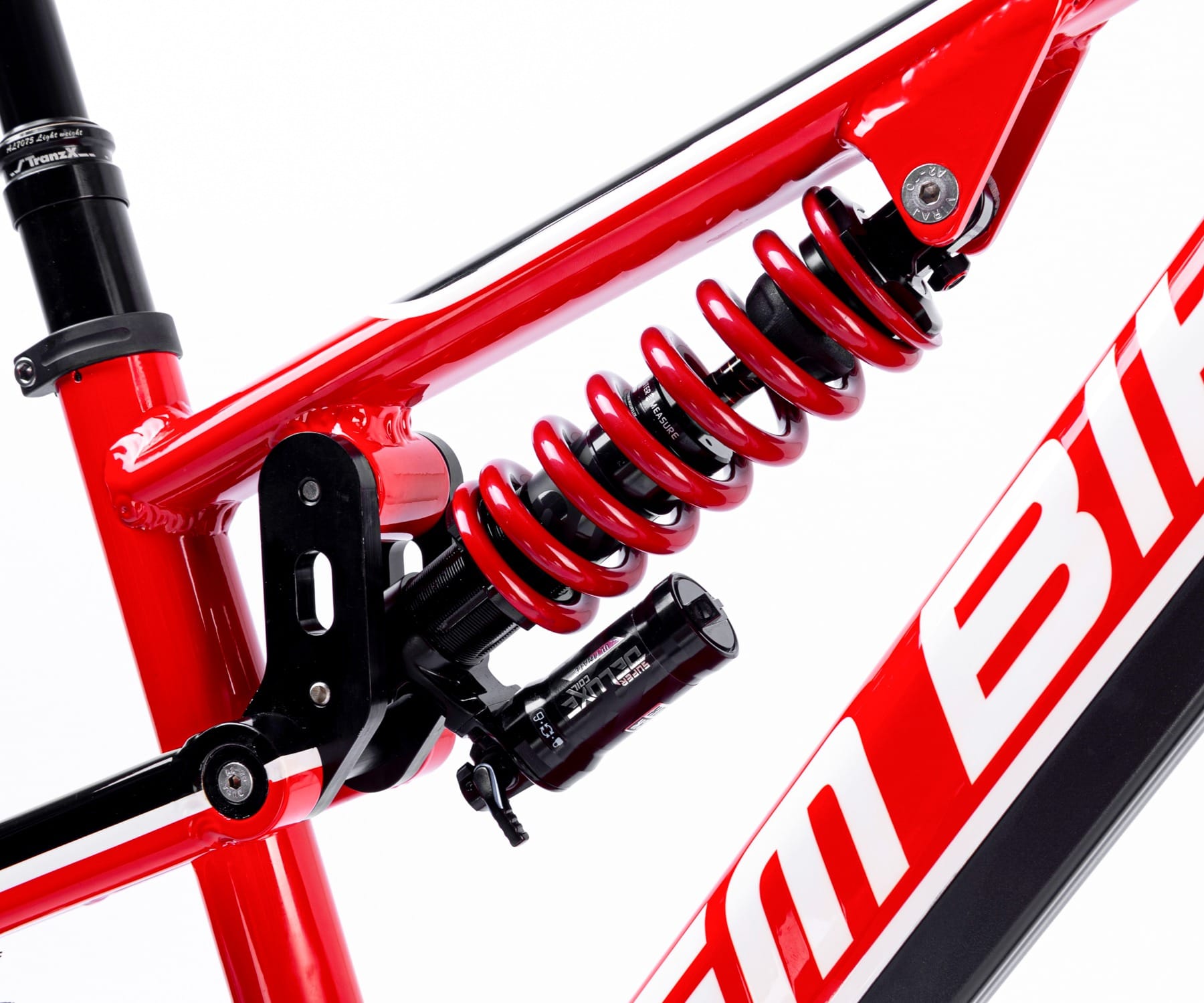 ebike mtb modello venom 720 dettaglio ammortizzatore a molla posteriore