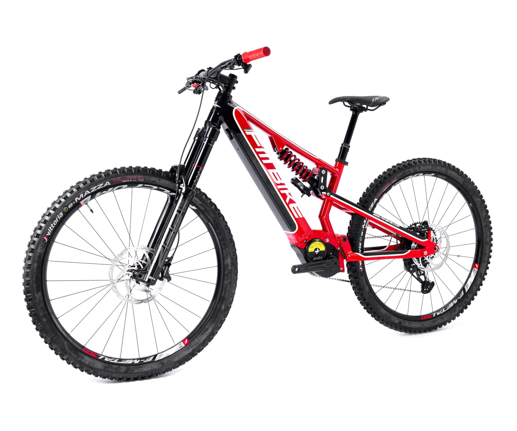 ebike mtb modello venom 720 telaio e manopole rosse