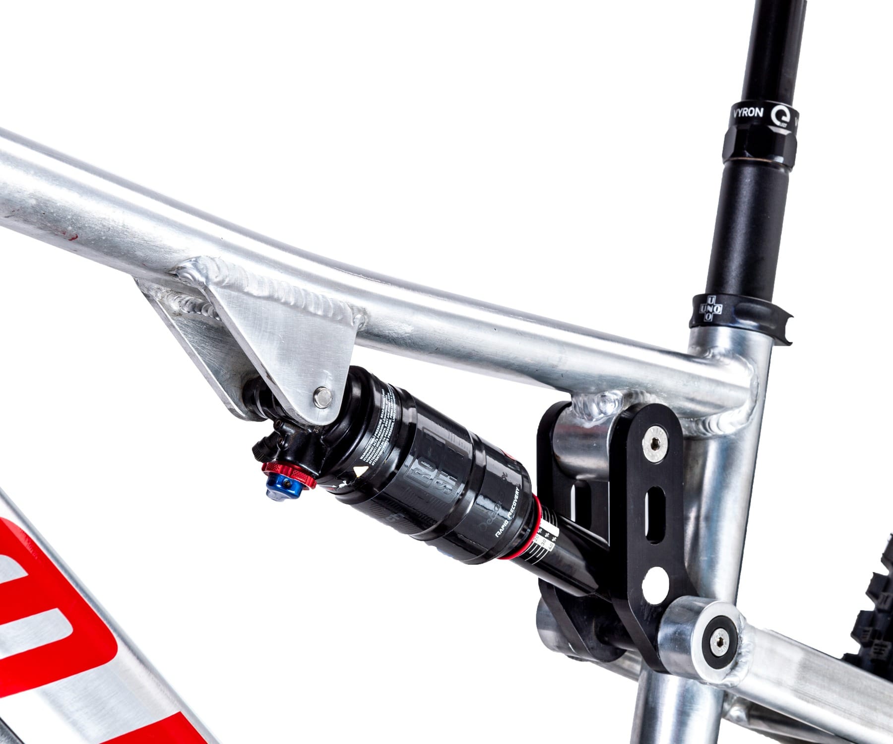 ebike mtb modello venom 720 telaio grigio dettaglio sistema di sospensione posteriore